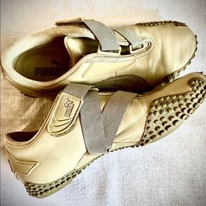 Puma Women’s Mostro Leather Sneakers